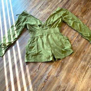 Long sleeve green romper with tie back